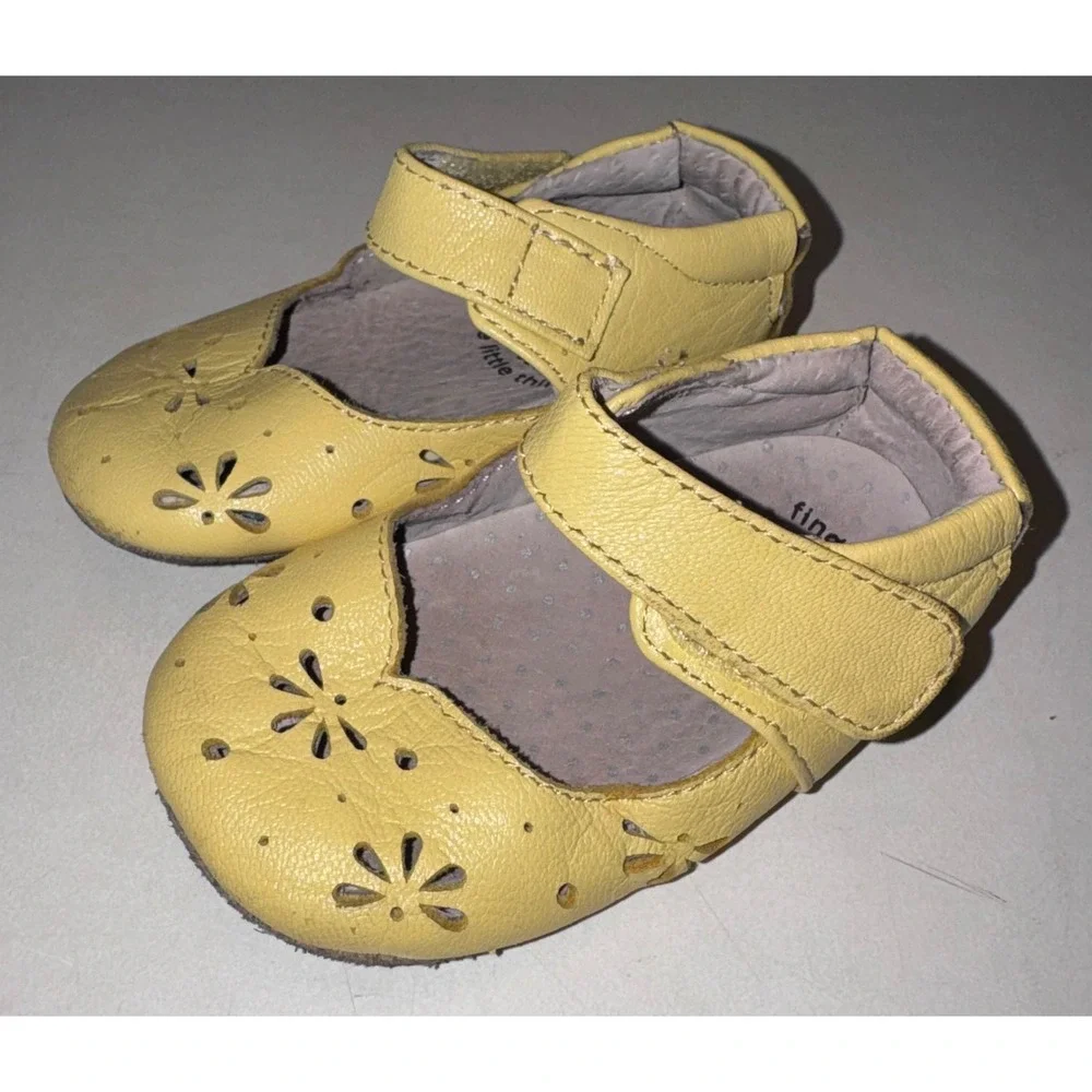 Livie & Luca Yellow Leather Floral Cutout Mary Jane Shoes Size 6-12 Months